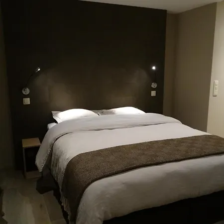 Les Tilleuls Bed & Breakfast *