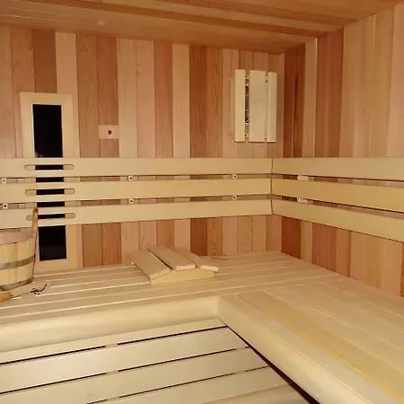 Les Tilleuls Oda ve Kahvaltı Vielsalm