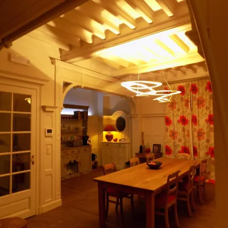 Les Tilleuls Couette-café 4*