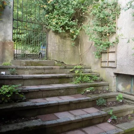 Les Tilleuls Bed & Breakfast